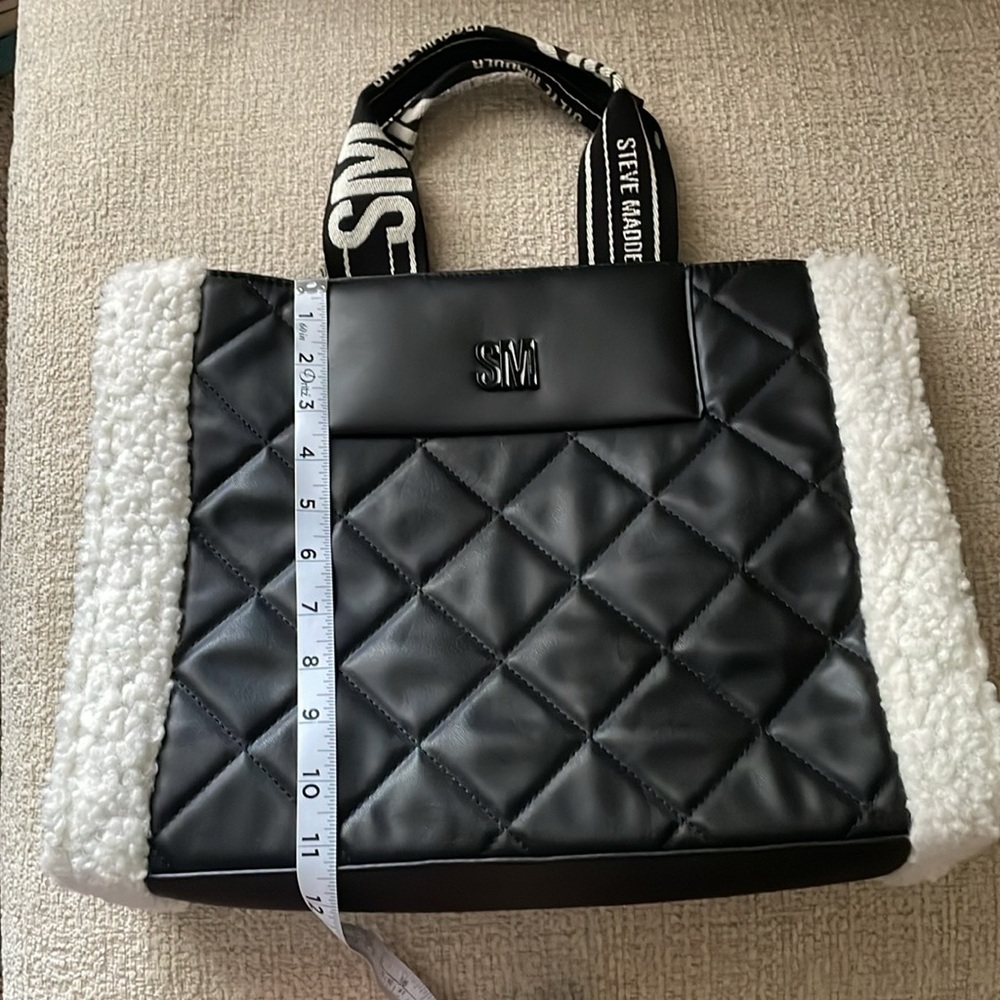 Steve Madden large Sherpa quilted tote Bdanniii - Picture 8 of 13